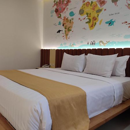 Luminor Hotel Banyuwangi By Wh Buitenkant foto