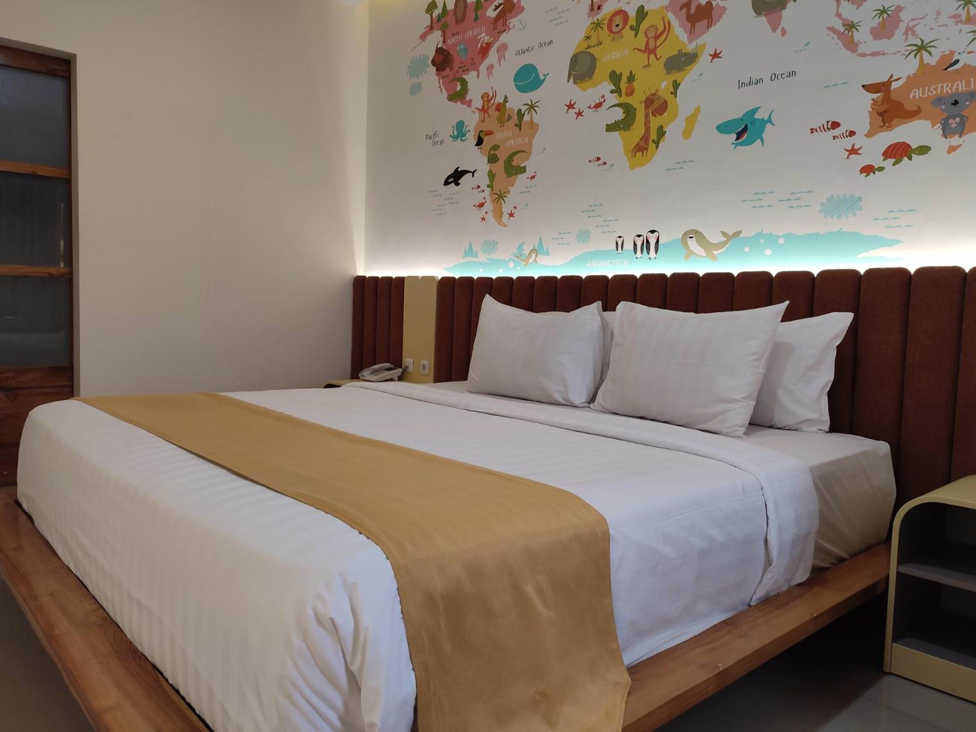 Luminor Hotel Banyuwangi By Wh Buitenkant foto