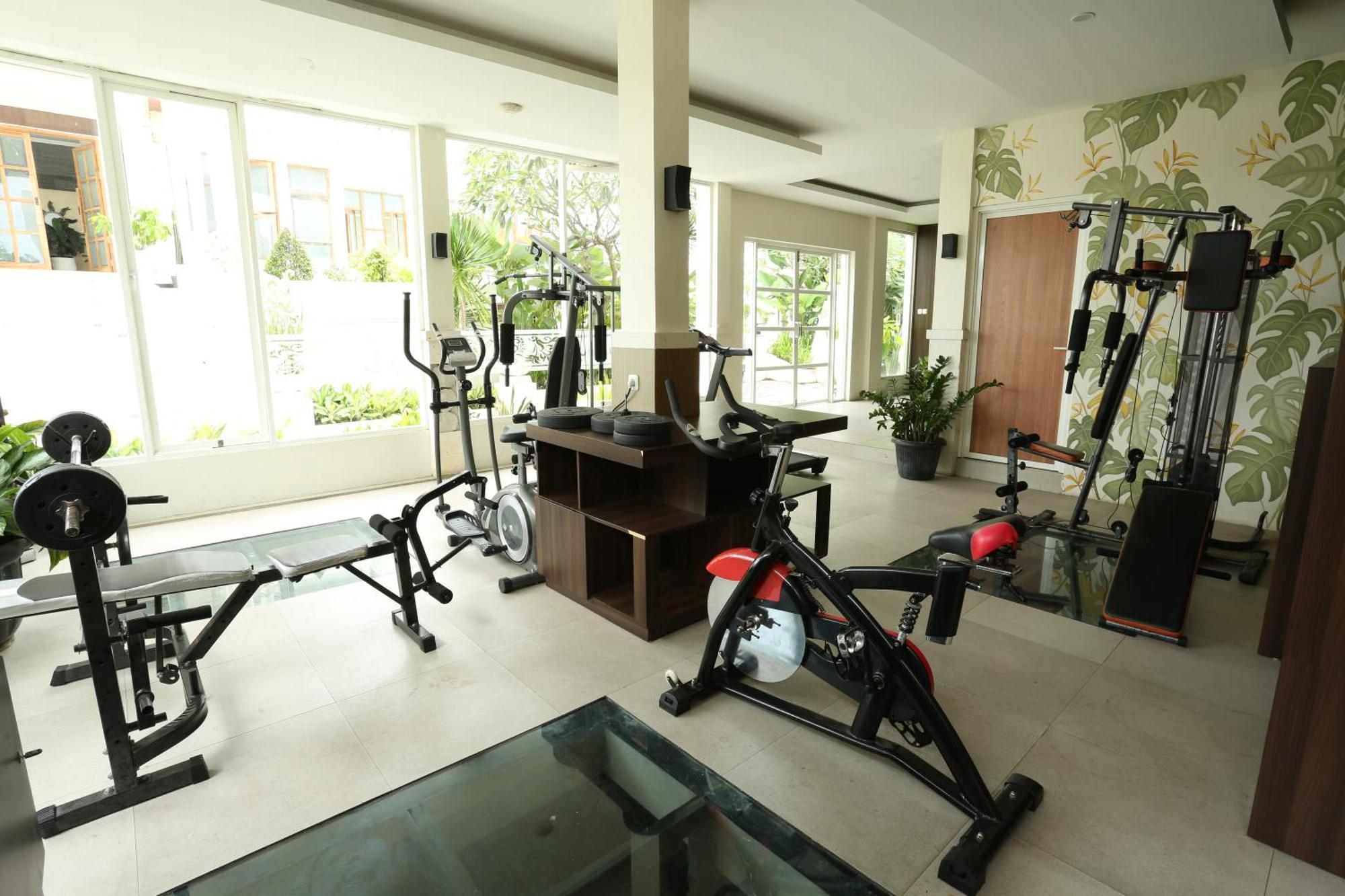 Luminor Hotel Banyuwangi By Wh Buitenkant foto