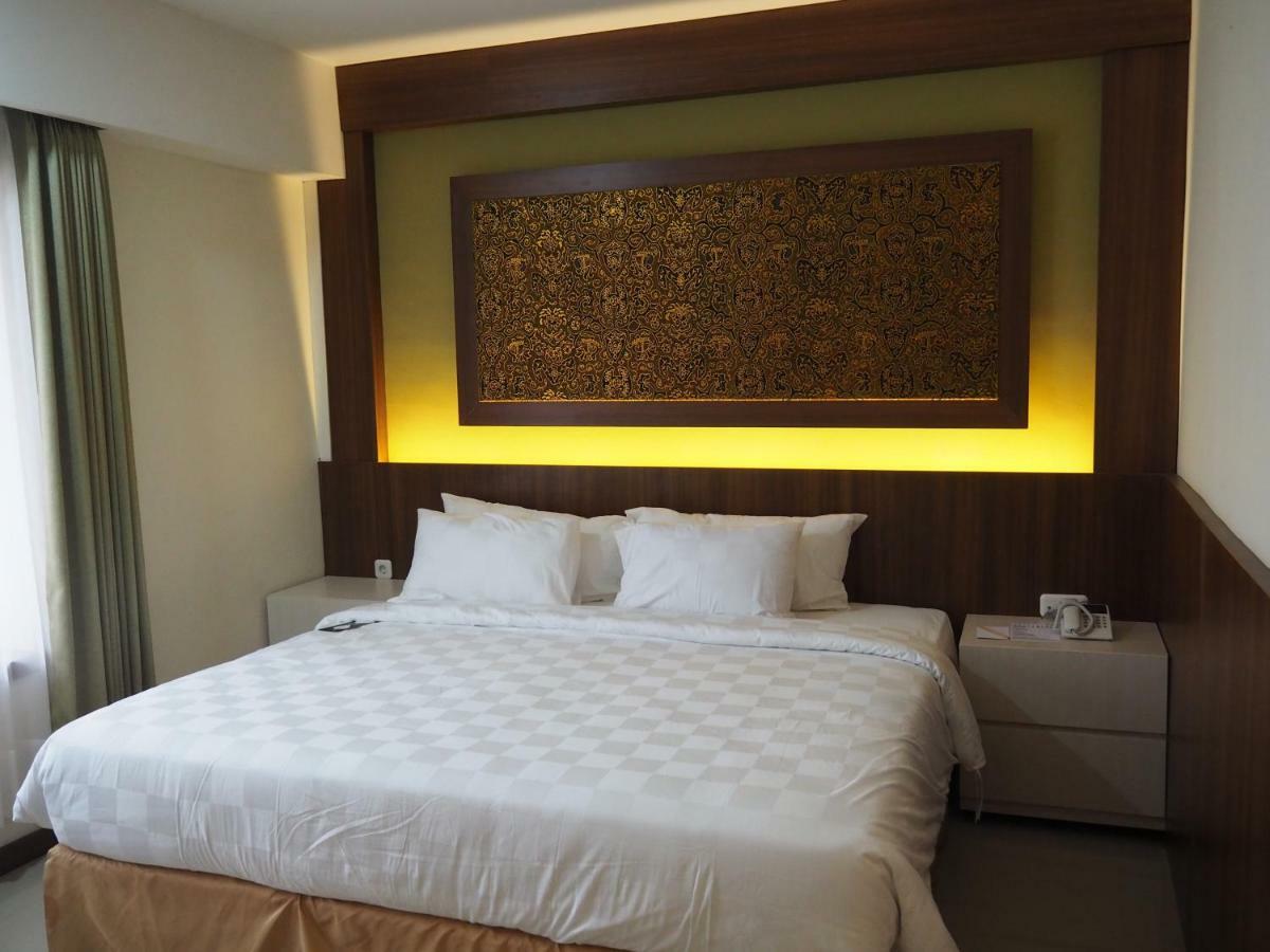 Luminor Hotel Banyuwangi By Wh Buitenkant foto