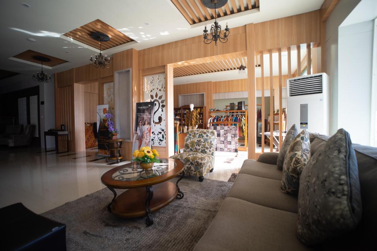 Luminor Hotel Banyuwangi By Wh Buitenkant foto