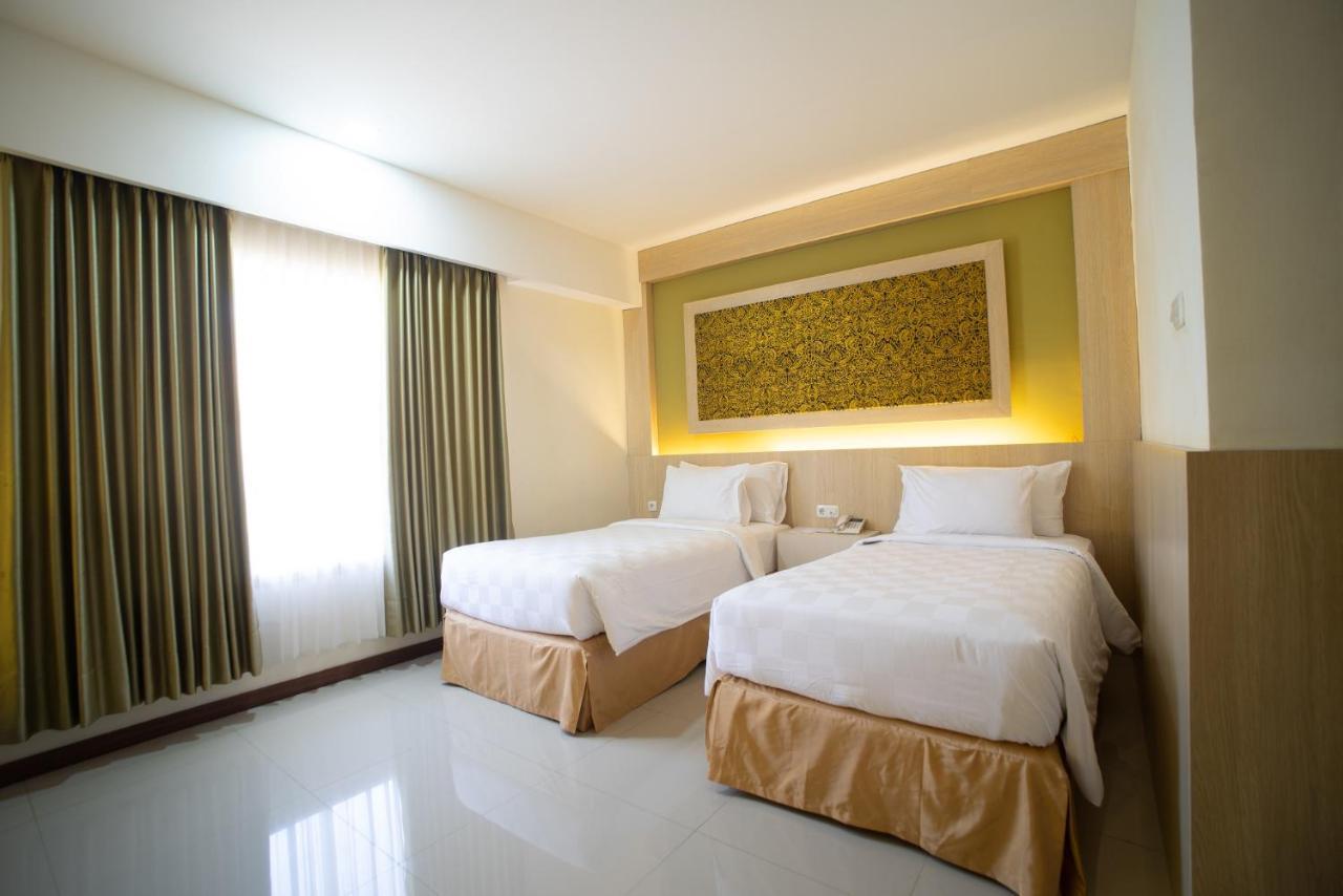 Luminor Hotel Banyuwangi By Wh Buitenkant foto